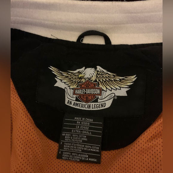 Harley-Davidson Women’s Bomber Jacket Size XS
Excellent Condition - Picture 3 of 7